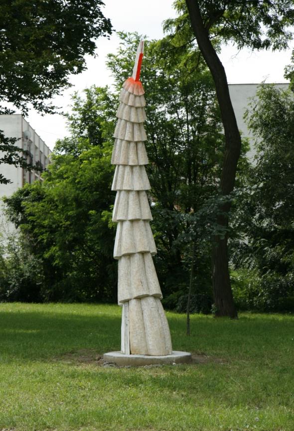 Milan Flajžík Zmena rytmu, 2009, kolorovaný dub, v. 403 cm